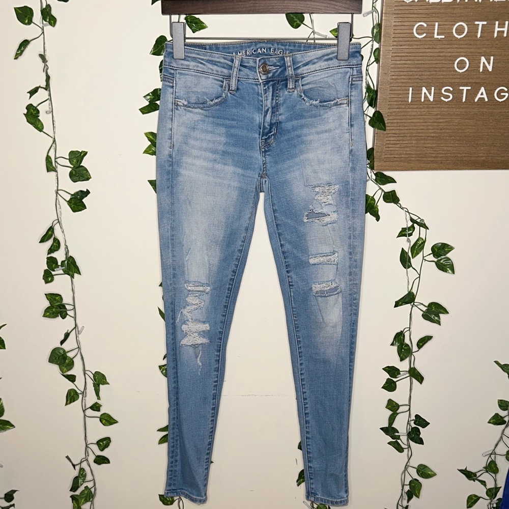 American Eagle Super Stretch Distressed Jeggings